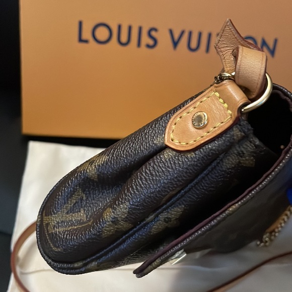 Sold♥️♥️♥️Authentic Louis Vuitton Monogram Favorite PM♥️ - Picture 5 of 16